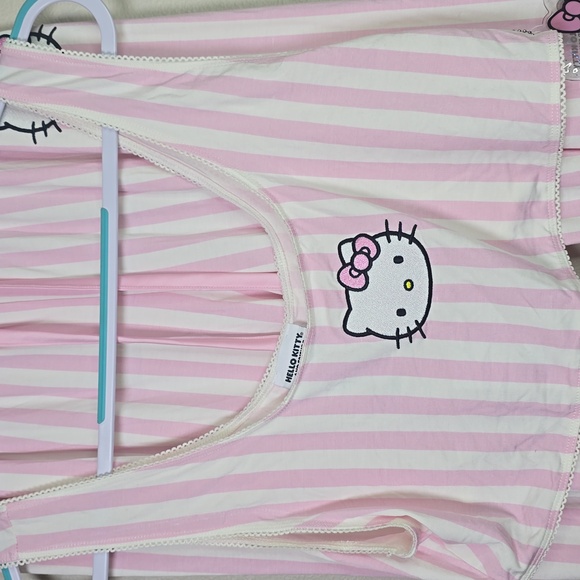 Forever 21 × Hello Kitty Pink and White Striped Hello Kitty Pajama Set Size 1X. - Picture 5 of 11